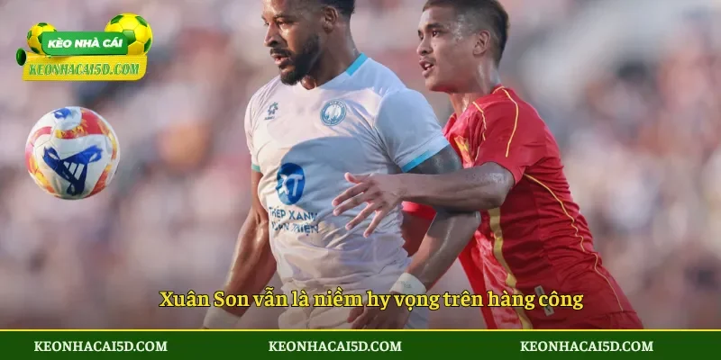 Nguyễn Xuân Son Sa Sút Phong Độ Làm Khó Cho Nam Định 4 Xuân Son vẫn là niềm hy vọng trên hàng công